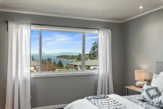 Primary w/views!