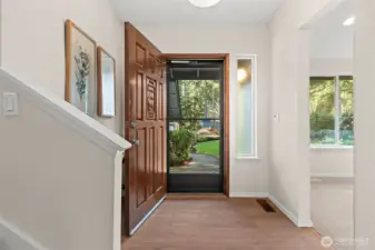 Clean, airy, and undeniably welcoming. It’s a beautifully balanced space where organic wood elements meet a constant stream of natural light.
