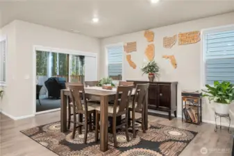 Dining area off of the kitchen.