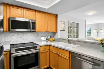 In 2024 the owner installed all new stainless steel appliances.