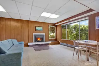 Gas fireplace can heat the entire house