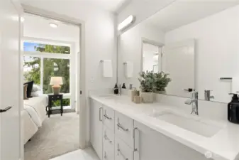 Photos are of a similar listing for illustrative purposes.