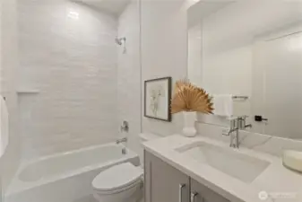 Photos are of a similar listing for illustrative purposes.