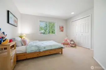 4th bedroom on 2nd floor