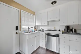 Unit 3734, kitchen
