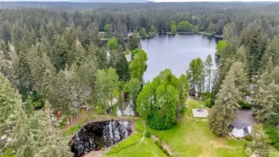 Community lake, boats allowed!