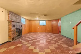 Large Bonus room perfect for Movie Nights