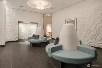 Perfectly positioned in the heart of the city at 1920 4th Avenue, Escala offers a Walk Score of 99 and places you just steps from world-class dining, shopping, and entertainment. Whether you're heading to Pike Place Market, catching a show at the Paramount, or commuting to South Lake Union, everything you need is right at your doorstep.