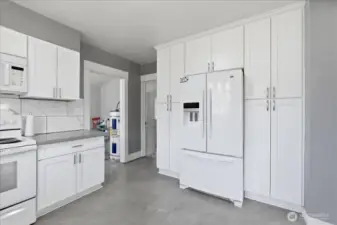 All white appliances are included.