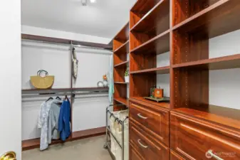 New custom built primary walk-in-closet!