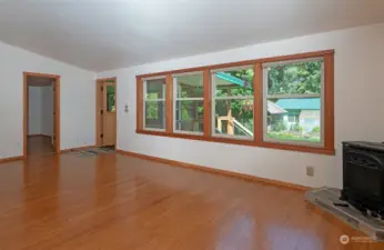 Living Room towards Front Door. Propane Fireplace