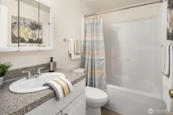 Studio Apartment