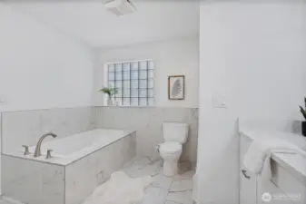Primary on suite