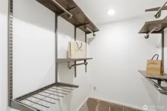 Walk-in Closet
