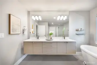 Primary ensuite bath