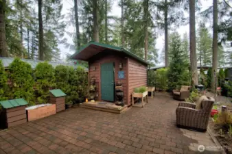 BEHIND THE CABIN NICE PRIVATE AREA, GREAT FOR ENTERTAINING