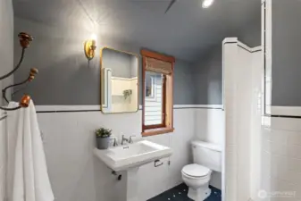 3/4 bathroom (upper level 3)