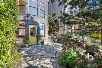 Street facing guest suite front entrance (lower level)