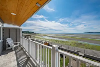 2nd story deck