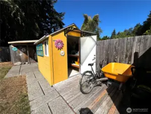 Cute Garden Shed with Shelves