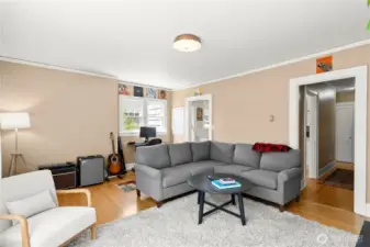 Spacious Living room