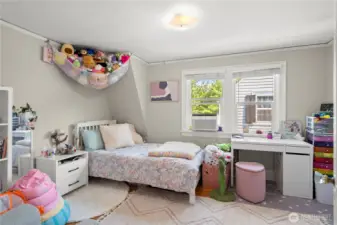 2nd Bedroom