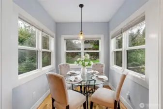 Kitchen eating area, plenty of spaces for entertaining