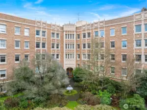 Park Visit Cooperative courtyard.