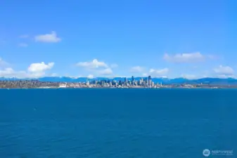 Views to Seattle and the Cascades