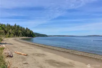 Private sandy beach!
