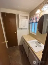 3/4 main bath