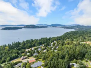 Wake up to panoramic views of Burrows Bay and the San Juan Islands—your own slice of Pacific Northwest paradise.