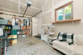 A quick look into your available extra space in the garage