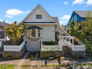 Welcome to 1108 McKenzie Ave