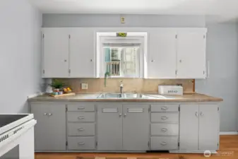 Bright kitchen