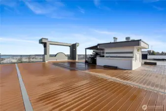 Rooftop Deck: Where the Views Are Endless and Your Excuses to Stay In Are Not!