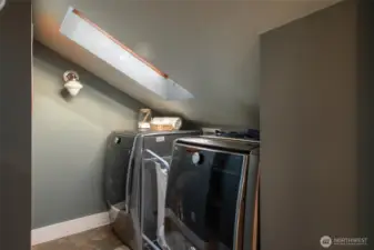 Fantastic laundry space with skylight