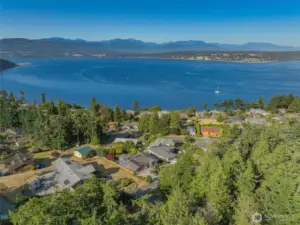 The area is simply stunning - views for days!