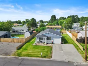 Beautiful 3 bedroom home-Super well-kept!