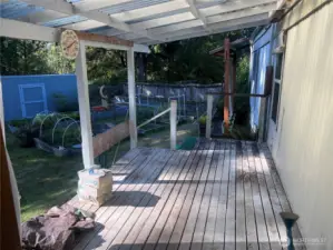Covered back deck.