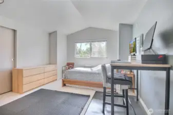 Upper level full bath