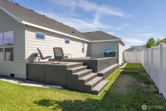Deck/Pool