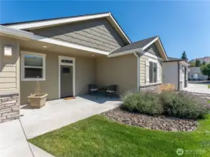 Front patio to enjoy