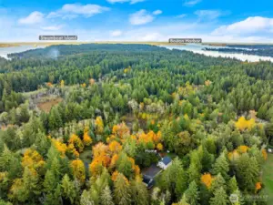 The Steamboat peninsula has a lot to offer: Fitness club, two coffee stands, restuarant, hair and nail salons, county park with water access, a boat ramp, driving range....and more!