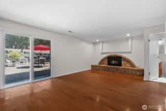 Family room (Lower)