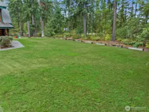Large Level Yard Perfect for Outdoor Games and Entertaining.