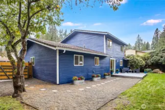 Plant an herb garden, build a playhouse, install a dog run - the possibilities are endless in this extra sized backyard.