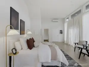 Looking for a great guest space? The live/work space's exterior entrance allows guests to come and go privately