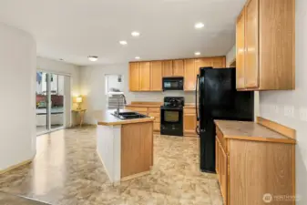 Kitchen with eat-in bar top