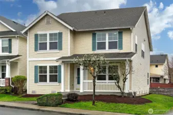 Cute covered front porch
